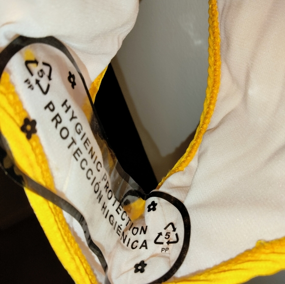 Neon Orange (Size M) Ribbed Texture (2PC) Bikini Swimsuit (Like New Condition) - Picture 8 of 10